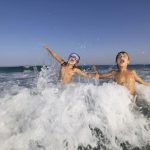 Купание на море и в речке
