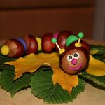 Детские поделки из каштанов, листьев и желудей: 5 новых идей