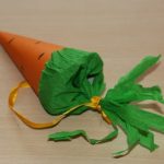Мастер-класс: новогодние кулечки-морковки для конфет