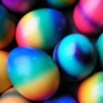 Як оригінально пофарбувати пасхальні яйця
