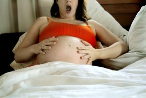 Причины и симптомы преждевременных родов