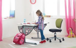 Как правильно выбрать мебель в детскую комнату