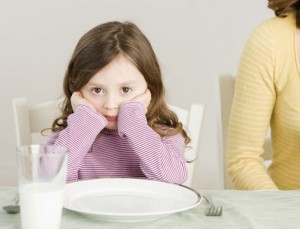 9 причин, почему ребенок отказывается от еды