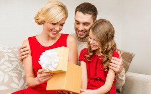 Как выбрать новогодний подарок для ребенка от 8 лет