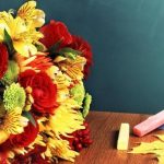 9 идей, что подарить на День учителя